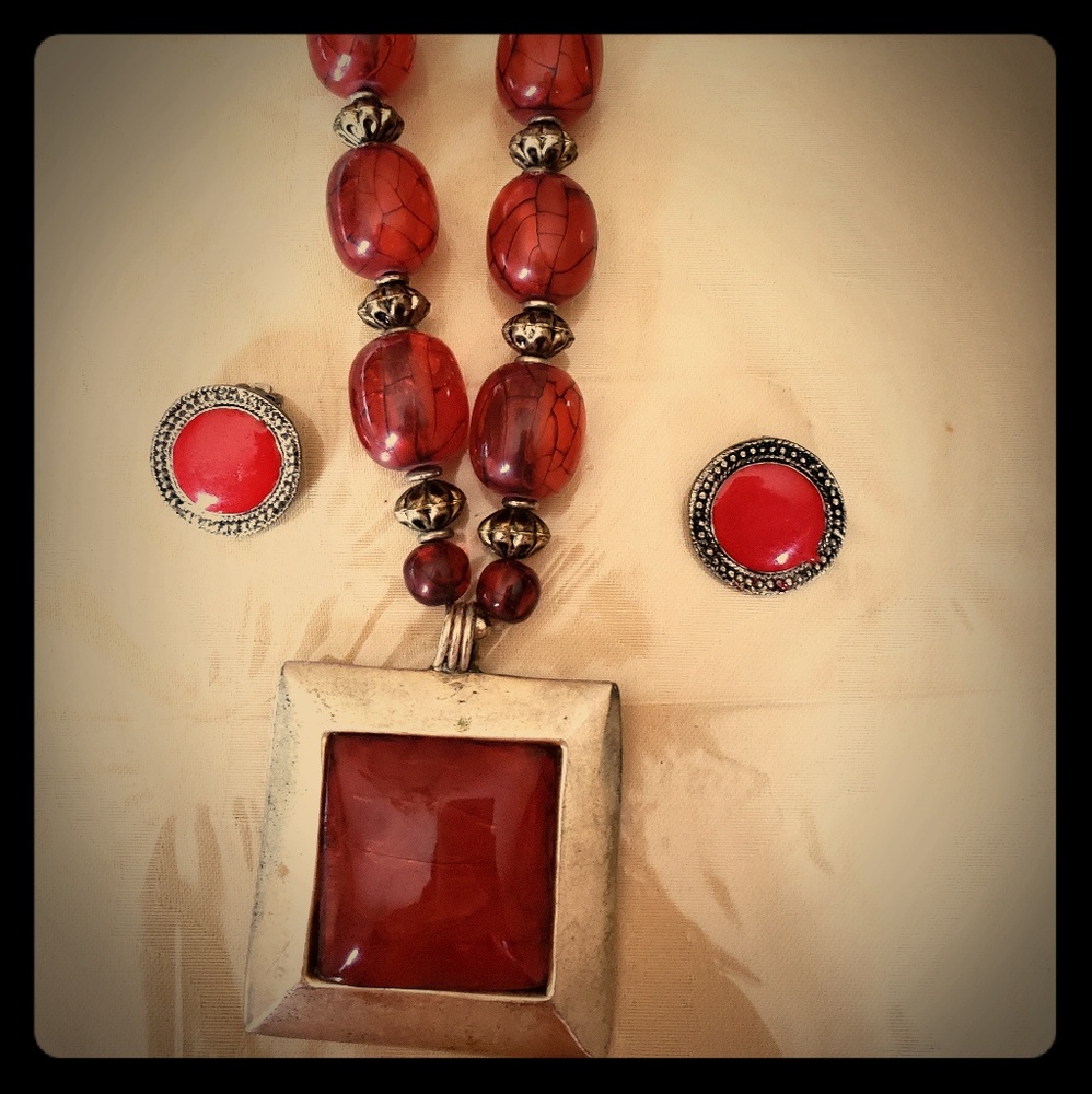 Necklace / earing